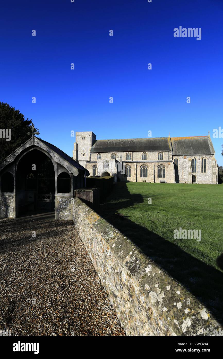 Chiesa di Ognissanti, villaggio di Thornham; Norfolk settentrionale; Inghilterra; Regno Unito Foto Stock