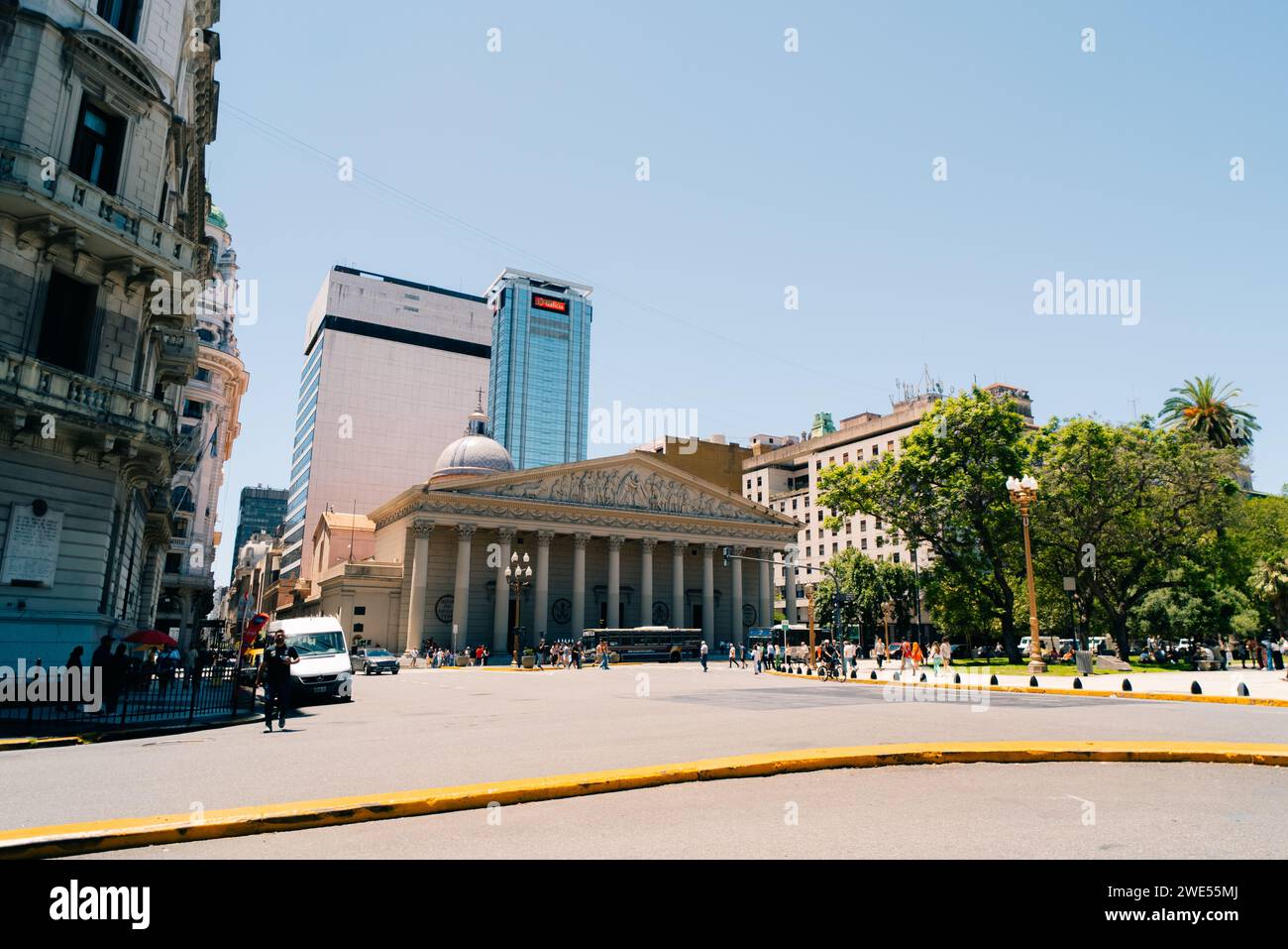 Buenos Aires, Argentina - 4 dicembre 2023 Cattedrale metropolitana di Buenos Aires. Foto di alta qualità Foto Stock