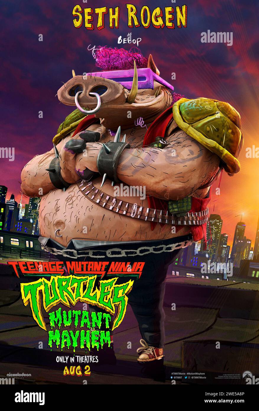 Teenage Mutant Ninja Turtles: Mutant Mayhem (2023) diretto da Raine Allen-Miller e interpretato da Seth Rogen nel ruolo di Bebop in questa elegante animazione. Poster dei caratteri STATUNITENSI ***SOLO PER USO EDITORIALE***. Credito: BFA / Paramount Pictures Foto Stock