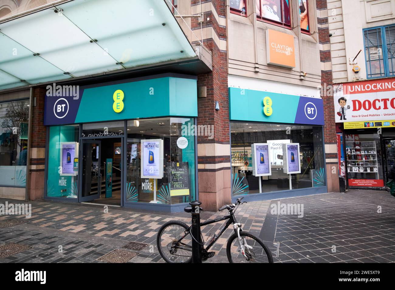 EE BT Telecommunications store City Center liverpool, merseyside, inghilterra, regno unito Foto Stock
