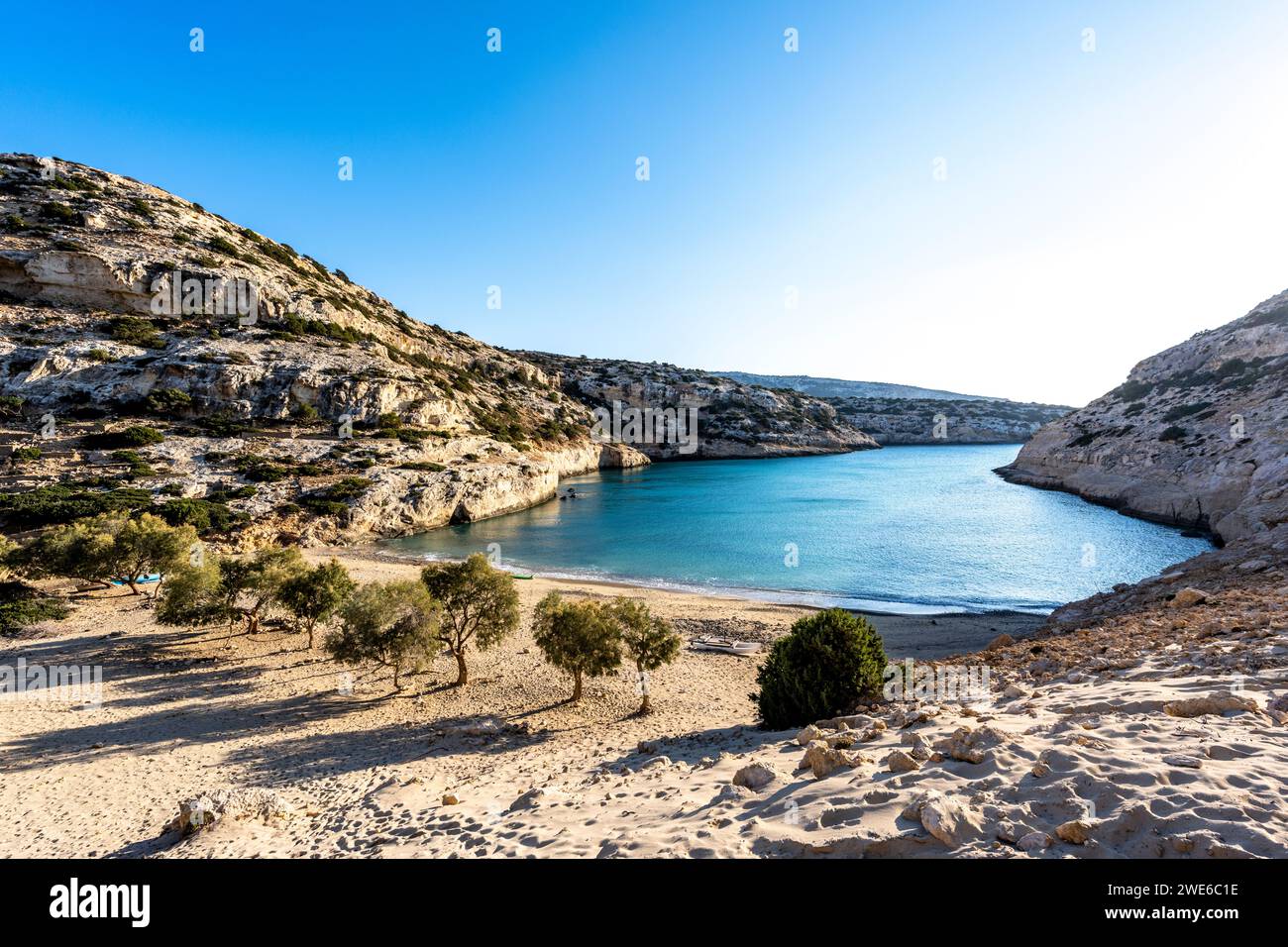 Grecia, Creta, montagne dell'Asterousia che circondano la spiaggia di Martsalos Foto Stock