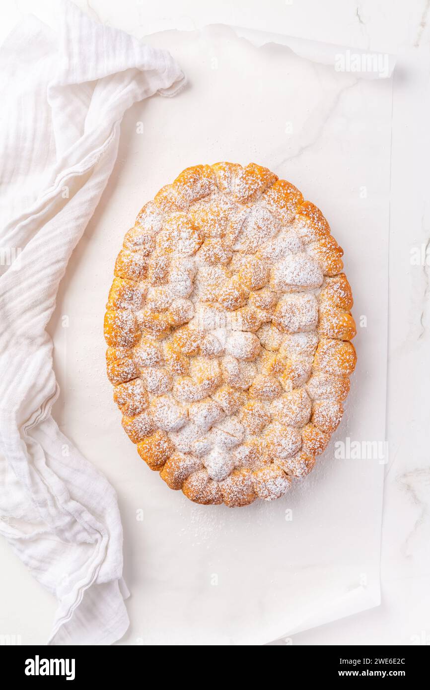 Panini dolci, Buchteln (buchty), Buchteln - tipici panini dolci cechi e austriaci fatti di pasta lievitata Foto Stock