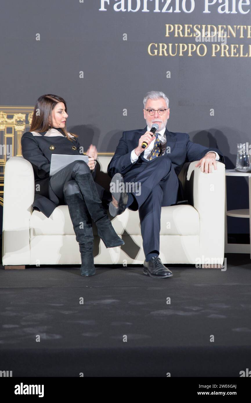 Roma, Italia. 23 gennaio 2024. FEDERICO MOLLICONE, presidente della Commissione Cultura della camera per il governo Meloni durante l'evento di riapertura della Galleria Alberto Sordi a Roma. Inaugurazione della Galleria Alberto Sordi, ex Galleria colonna, che, dopo nove mesi di lavori di ristrutturazione, riapre al pubblico a Roma.tra le più belle gallerie d'Italia, è gestita da Prelios ed è di proprietà del fondo Megas, il cui unico proprietario è Enasarco, ente di previdenza sociale per agenti commerciali. (Immagine di credito: © Marcello Valeri/ZUMA Press Wire) SOLO USO EDITORIALE! No, no Foto Stock