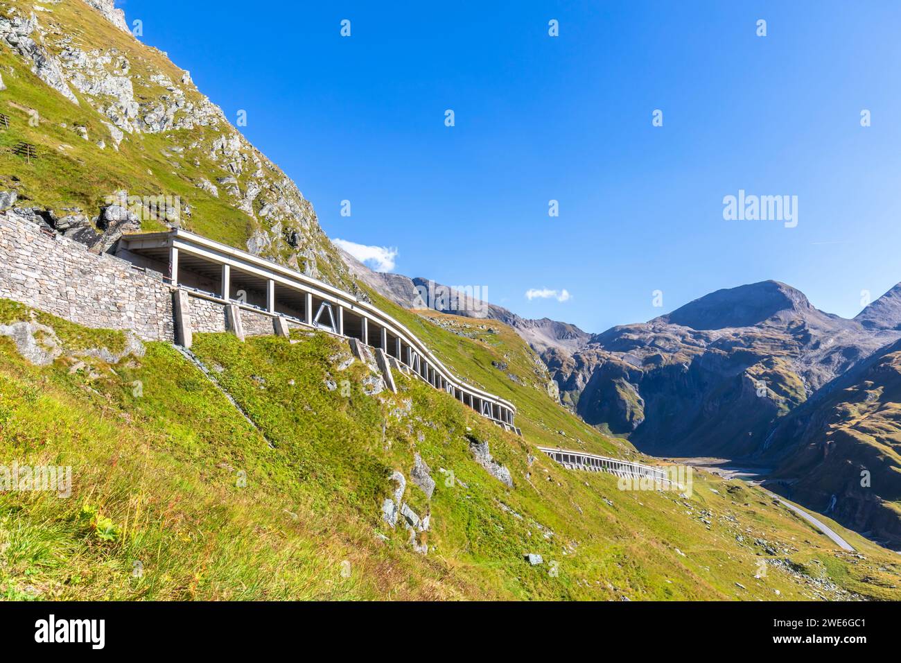 Costruzione di valanghe sulle montagne nel parco nazionale degli alti Tauri, Salisburgo, Austria Foto Stock