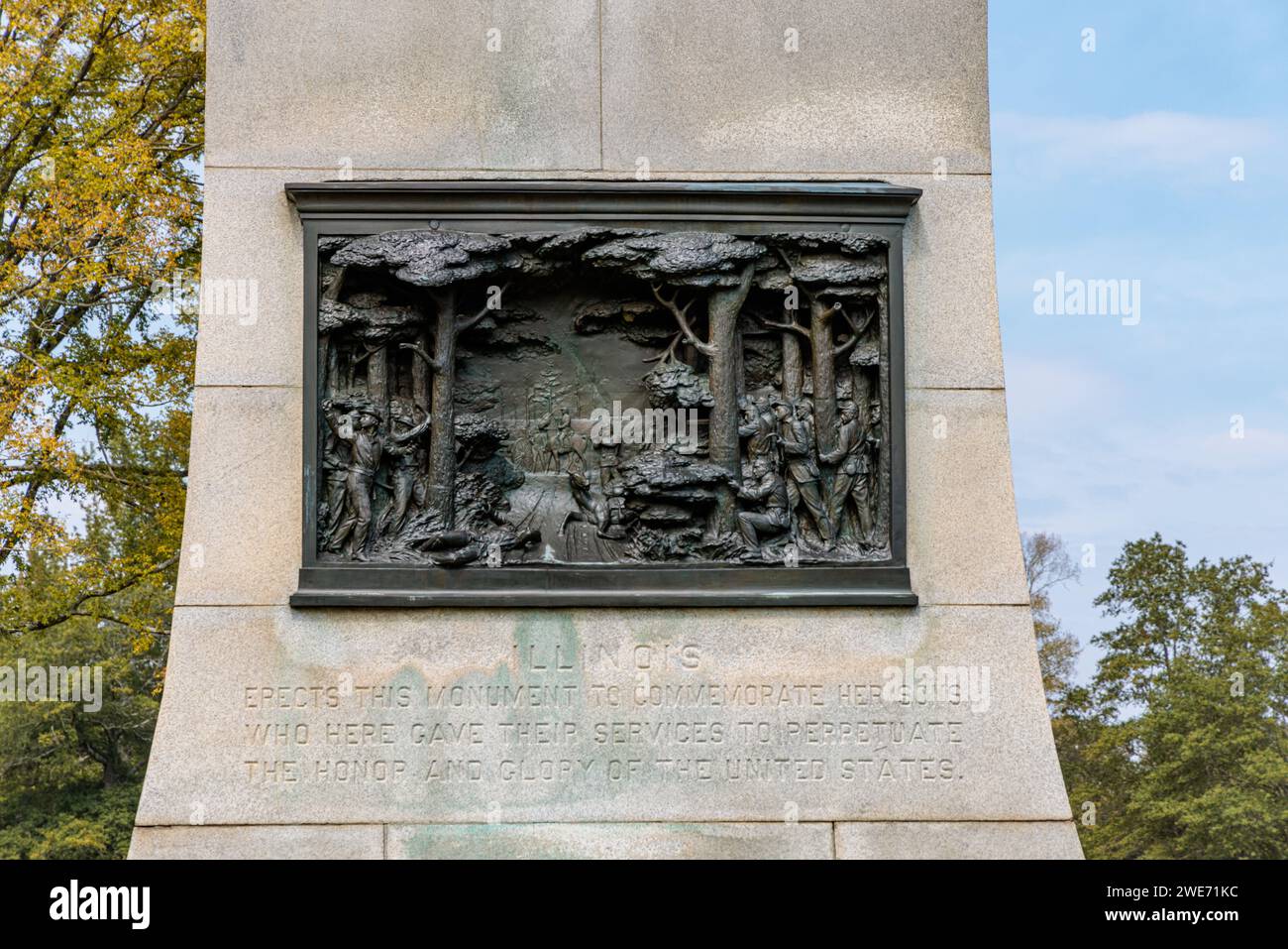 Monumento per commemorare i militari dell'Illinois durante la guerra civile allo Shiloh Military Park nel Tennessee Foto Stock