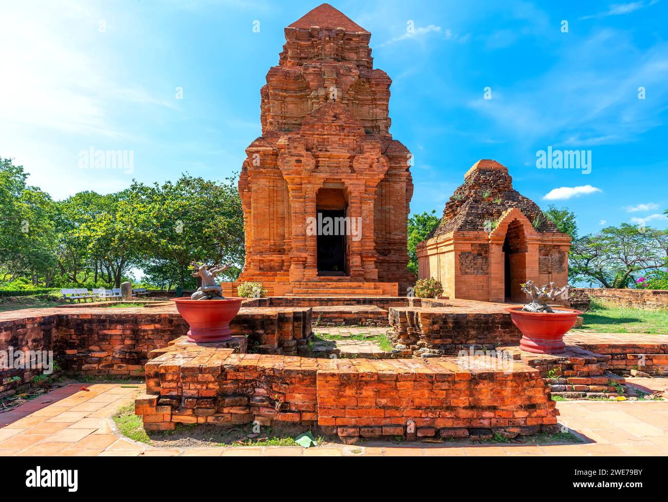 Vecchia rovina della Torre di Thap Poshanu Cham, Phan Thiet, Vietnam. Questo è uno degli antichi stili artistici di Champa in Vietnam Foto Stock