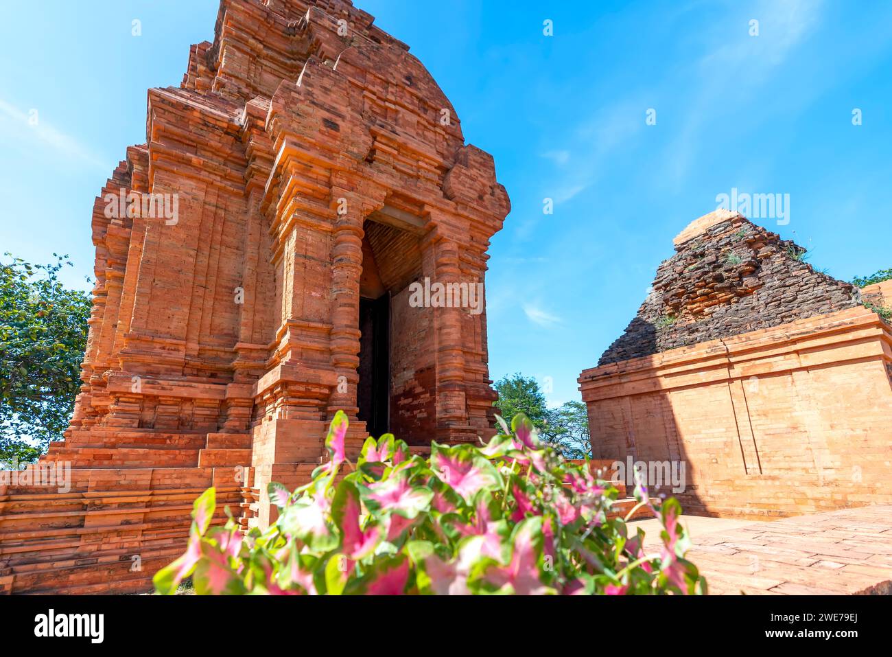 Vecchia rovina della Torre di Thap Poshanu Cham, Phan Thiet, Vietnam. Questo è uno degli antichi stili artistici di Champa in Vietnam Foto Stock