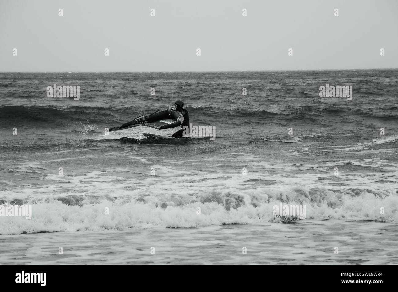 Wing Surfer a Saundersfoot, Galles del Sud Foto Stock
