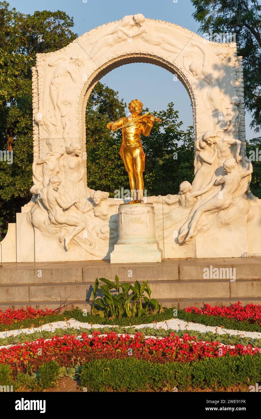 Johann Strauss Monument Burggarten Vienna Austria Foto Stock