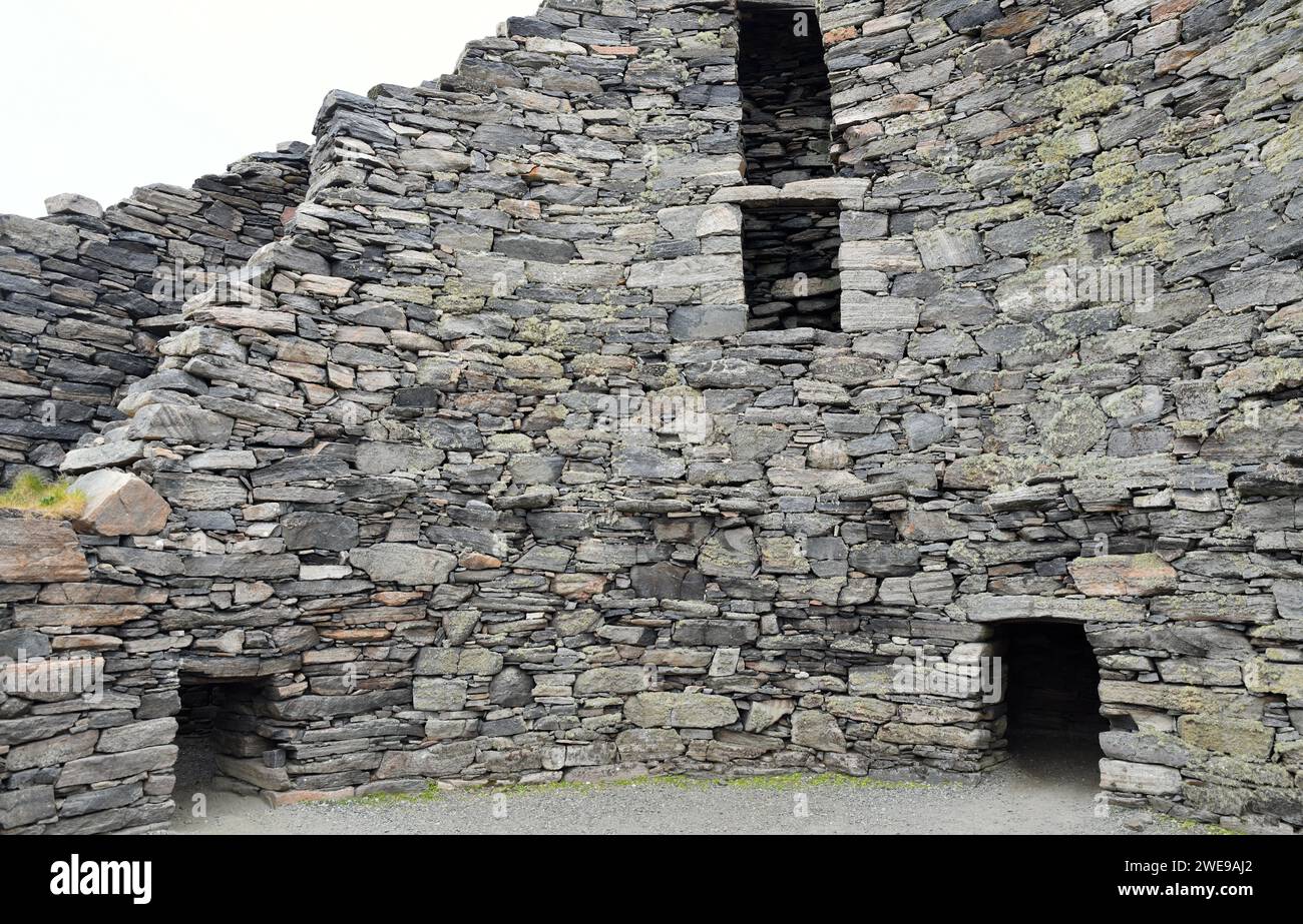 Dun Carloway sull'isola di Lewis, uno dei forti dell'età del ferro meglio conservati in Scozia Foto Stock