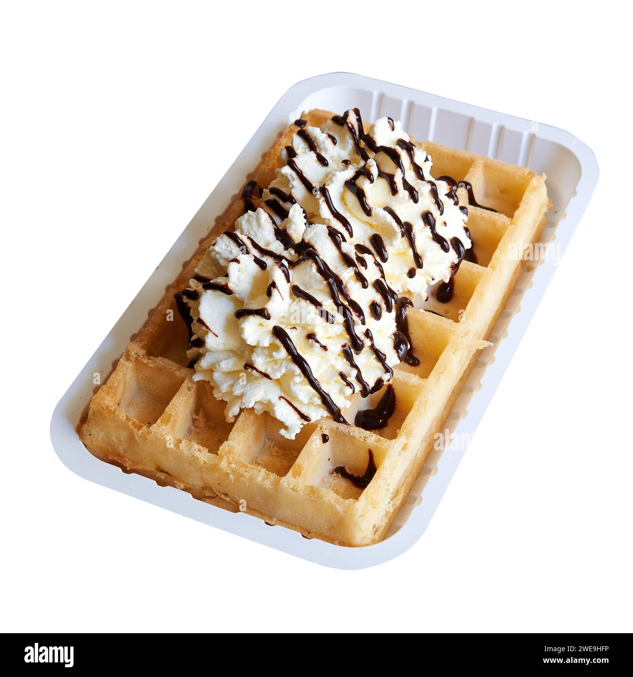 Gustosi waffle belgi in confezione isolata su sfondo bianco con percorso di ritaglio Foto Stock