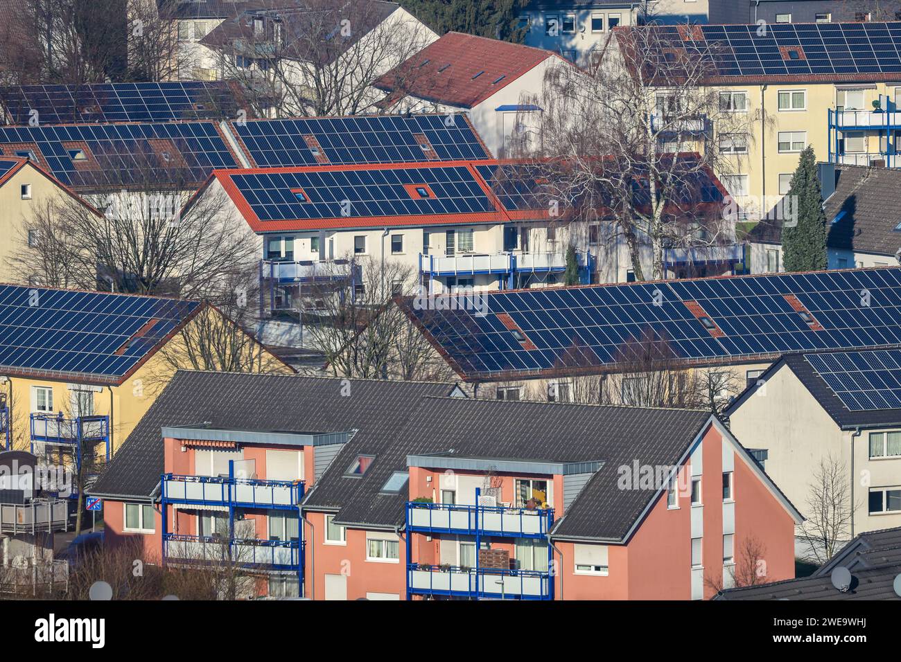 Bottrop, Renania settentrionale-Vestfalia, Germania - immobili residenziali solari, condomini con tetti solari, Innovation City Ruhr. Foto Stock