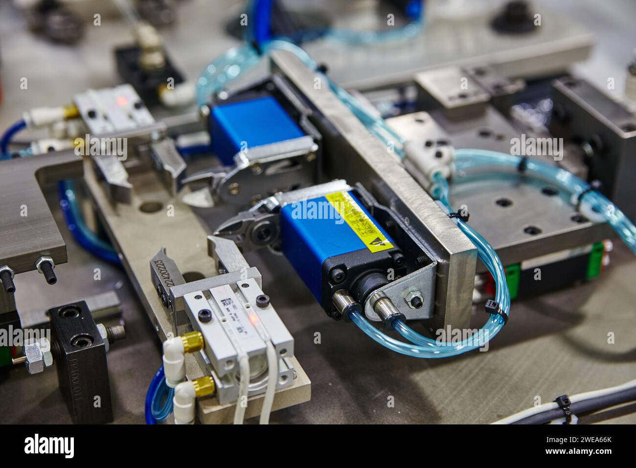 Macchinari pneumatici di precisione in ambiente industriale Foto Stock