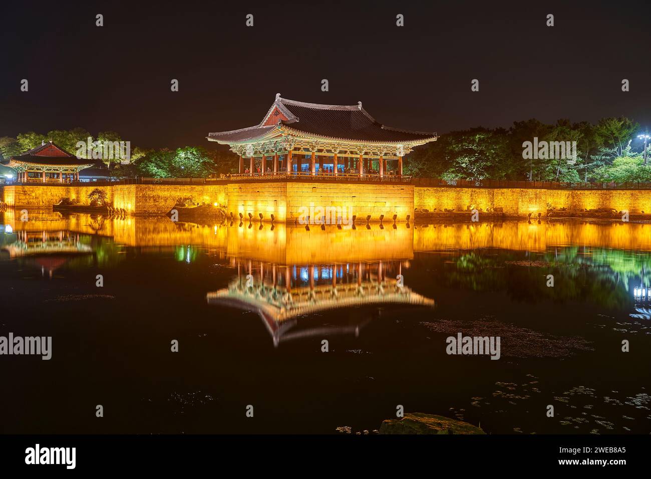 Donggung Palace e Wolji Pond Foto Stock