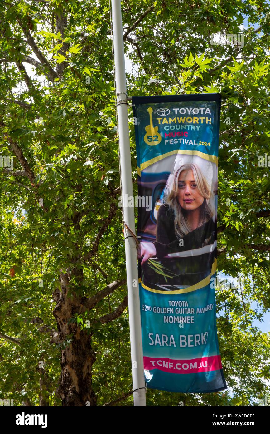 Street banner promotiing Tamworth 2024 Country Music Festival Foto Stock