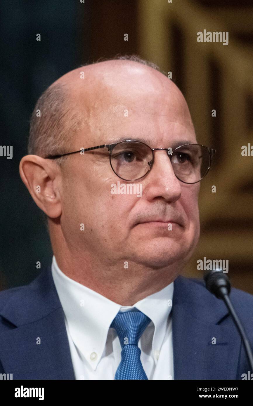 Washington, Stati Uniti. 24 gennaio 2024. Ernest Gonzalez appare per una commissione del Senato nell'udienza giudiziaria per la sua nomina a giudice distrettuale degli Stati Uniti per il distretto occidentale del Texas, nel Dirksen Senate Office Building a Washington, DC, USA, mercoledì 24 gennaio, 2024. foto di Rod Lamkey/CNP/ABACAPRESS.COM credito: abaca Press/Alamy Live News Foto Stock