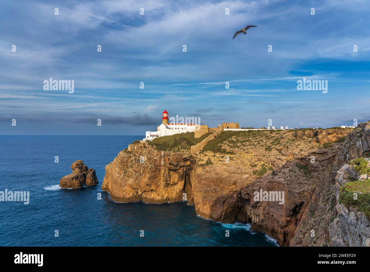 Cabo de Sao Vicente con il suo faro (Portogallo) Foto Stock