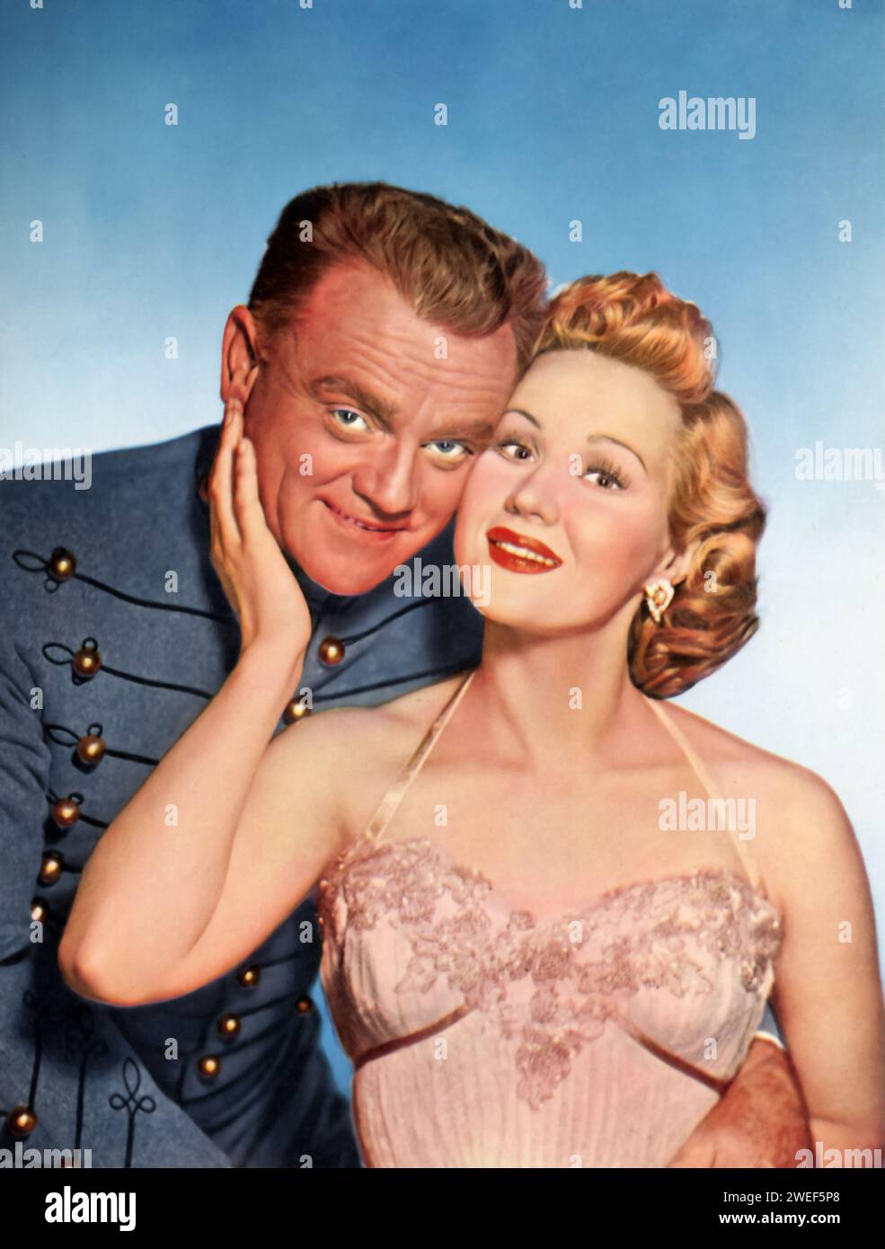 James Cagney e Virginia Mayo sono i protagonisti di "The West Point Story" (1950), noto anche come "fine and Dandy". In questa commedia musicale, Cagney interpreta Elwin 'Bix' Bixby, un regista di Broadway che ha il compito di dirigere lo spettacolo annuale dei cadetti di West Point. Mayo interpreta Eve Dillon, la protagonista dello spettacolo e l'interesse amoroso di Bixby. Foto Stock