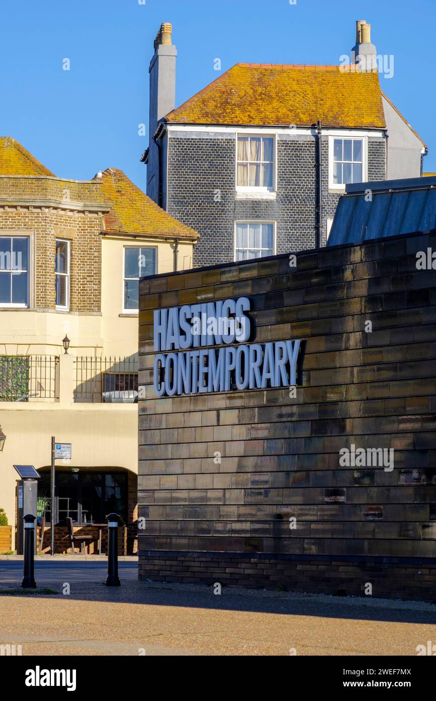 Hastings Contemporary Art Gallery on the Old Town Stade, Rock-a-Nore, East Sussex, Regno Unito Foto Stock