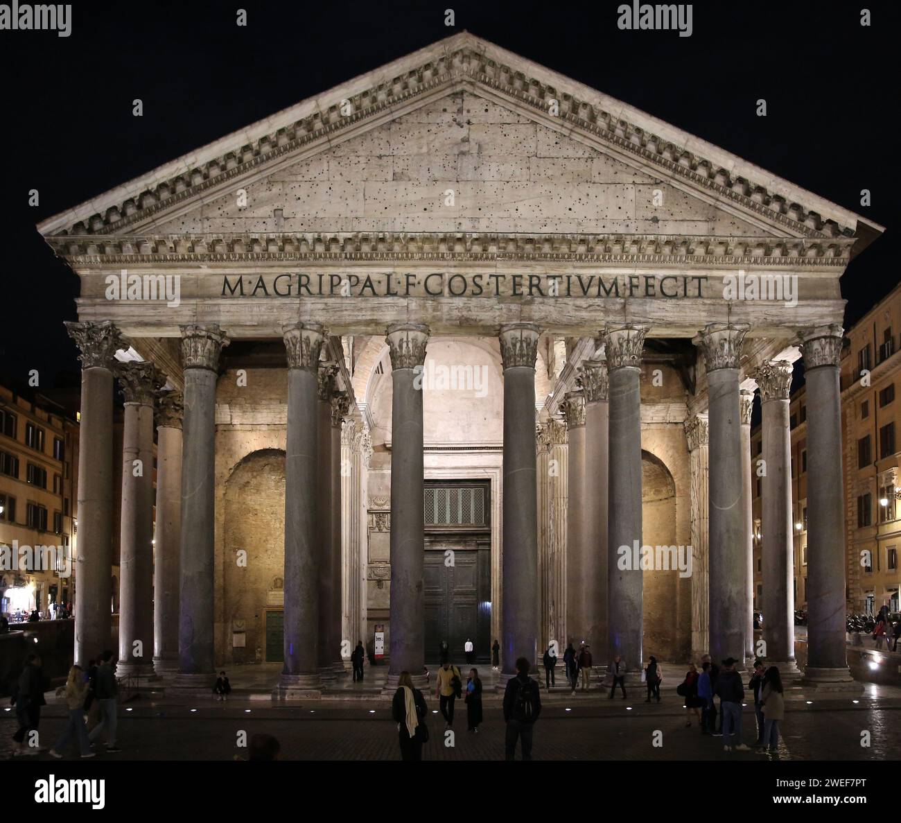 Italia. Roma. Pantheon. Antico tempio romano. Vista della facciata. ii secolo. Foto Stock