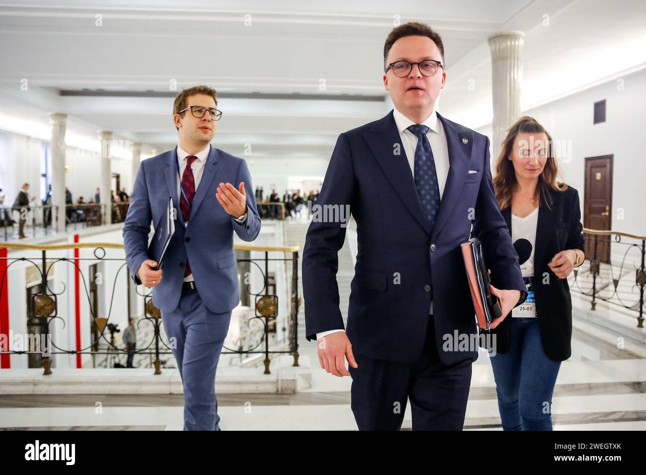 Varsavia, Polonia. 25 gennaio 2024. Szymon Holownia, presidente del Parlamento polacco, partecipa alla quarta sessione del Parlamento polacco che si svolge nel caos creato dal disaccordo legale con il precedente governo. L'attuale governo ha assunto il potere in Polonia il 13 dicembre 2023, subentrando al partito politico diritto e giustizia, che ha governato per 8 anni. Entrambe le parti si accusano a vicenda di atti incostituzionali e di fatto nel paese sono presenti due sistemi giuridici. Credito: SOPA Images Limited/Alamy Live News Foto Stock