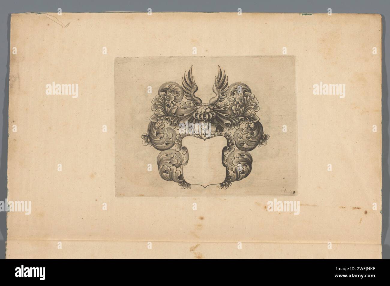 Cartiglio per stemma, c. 1630 - c. 1680 stampa n. 3 in un fascio di otto stampe numerate con cartigli per stemmi, prima foglia intitolata "New Weapon Schilde". Legato insieme con un filo in una copertina di carta decorativa del XIX secolo. supporto araldico per incisione su carta Foto Stock