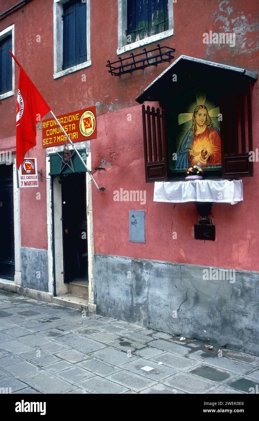 Porta d'ingresso agli uffici socialisti, Venezia, Italia, Europa Foto Stock