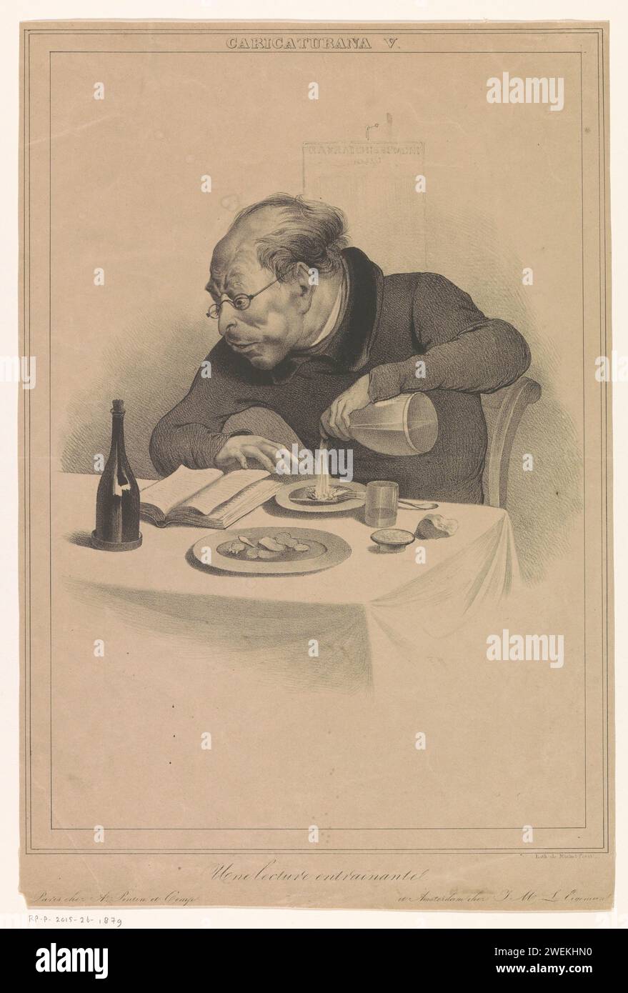 Lezende Man, Anonymous, dopo Honoré Daumier, 1836 - c. 1838 stampa su un tavolo fisso un uomo sta leggendo durante un pasto. È così approfondito nel suo libro che versa una caraffa nel suo piatto invece che nel suo bicchiere. libro cartaceo. lettura. cena, cena, cena. caricature (tipi umani) Foto Stock