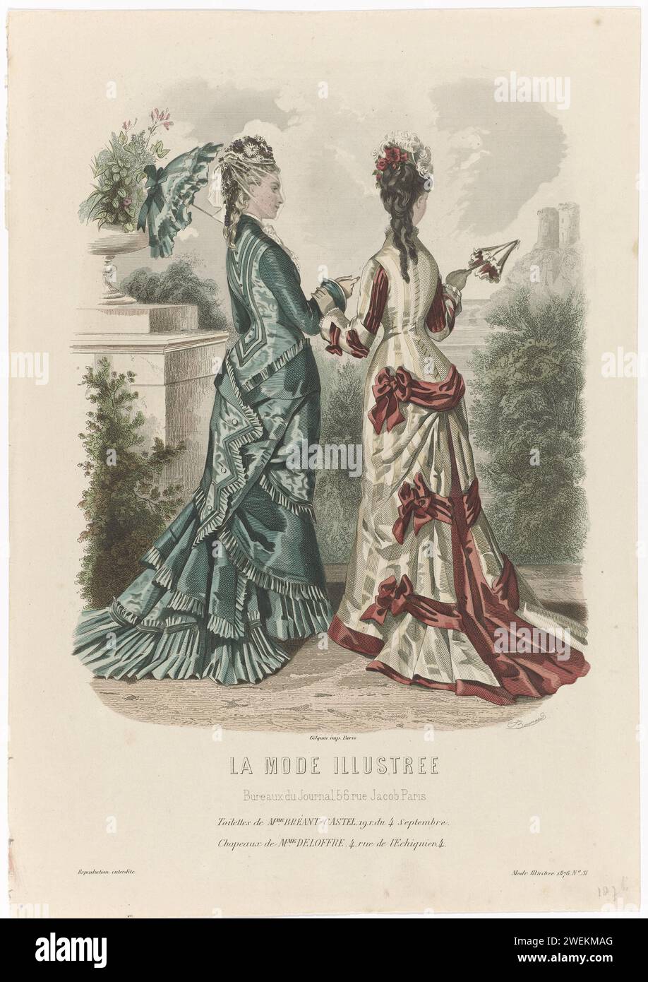 Moda illustrata, 1876, No. 31: Toilette di Mme Breant-Castel (...), 1876 due donne stanno fuori su un pianerottolo, vestite con abiti di Bréant-Castel con cappelli di Mme Deloffre. Stampa dalla rivista di moda la Mode Illustrée (1860-1937). lastre di moda per incisioni in carta. abito, abito (+ abiti da donna). velo (+ abiti da donna). ombrellone, ombrellone (+ abiti da donna). copricapo (+ abiti da donna). arco (parte ornamentale dell'abbigliamento) (+ abiti da donna). paesaggio con torre o castello Foto Stock