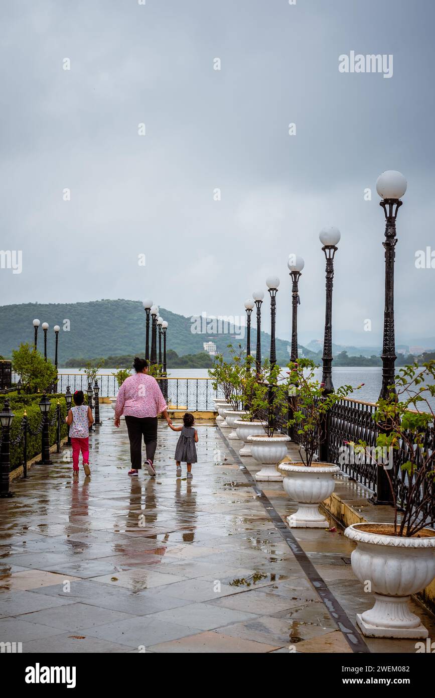 Udaipur Rajasthan India, 19 settembre 2023 Vista esterna e paesaggistica del Jagmandir o Jag Mandie a Udaipur Rajasthan India Foto Stock