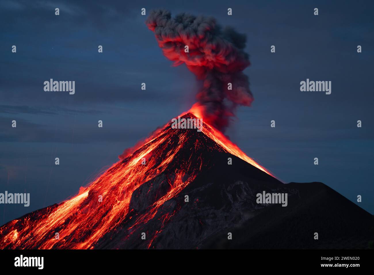 Volcan de fuego, Antigua Guatemala Foto Stock