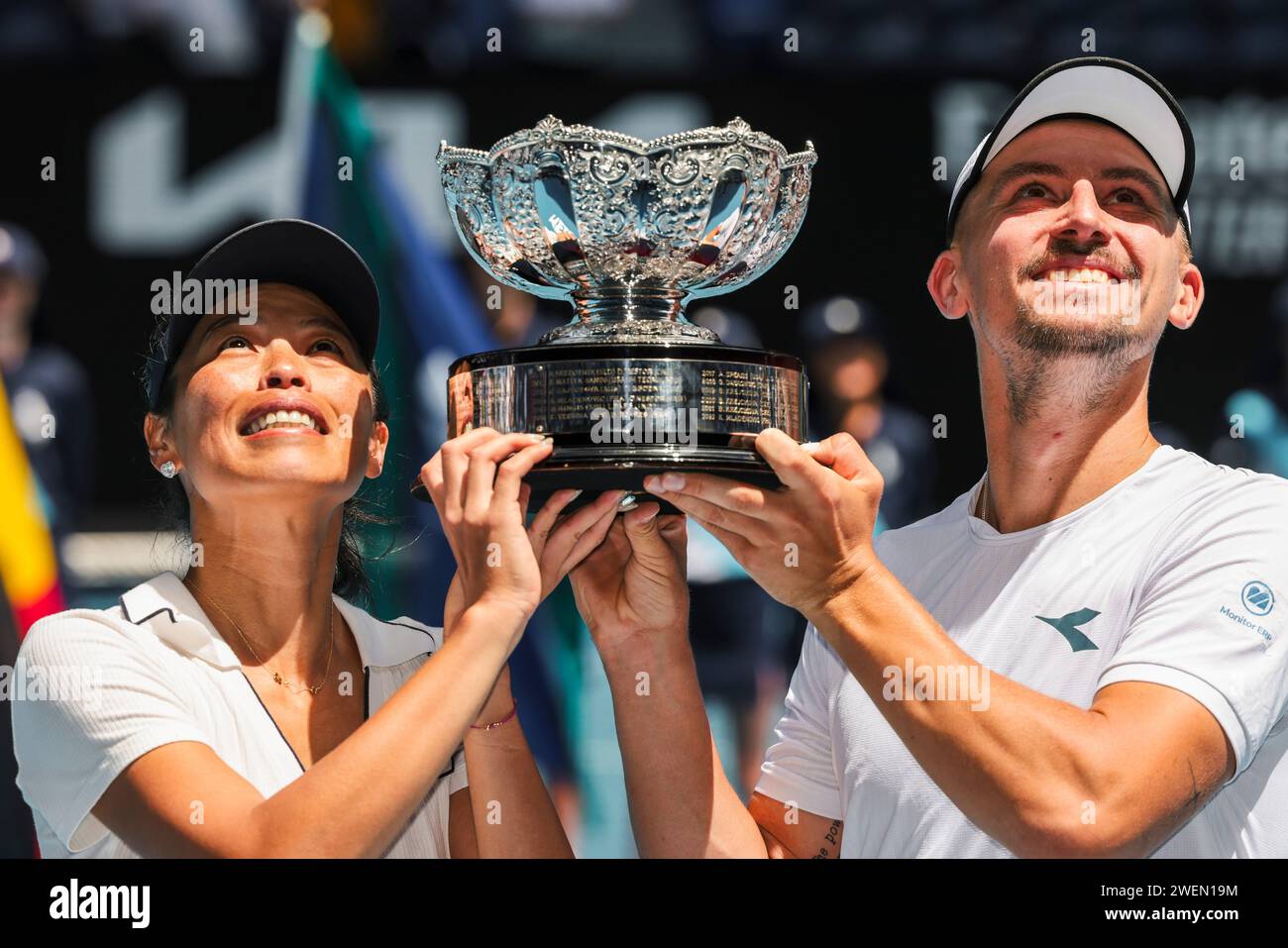 Melbourne, Australia, 26 gennaio 2024. Il tennista su-Wei Hsieh da Tapei e Jan Zielinski dalla Polonia all'Australian Open Tennis Grand Slam 2024 a Melbourne Park. Crediti fotografici: Frank Molter/Alamy Live news Foto Stock