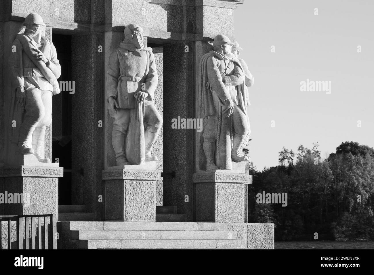 Verbania-Pallanza Mausoleo Cadorna sul lungolago Foto Stock