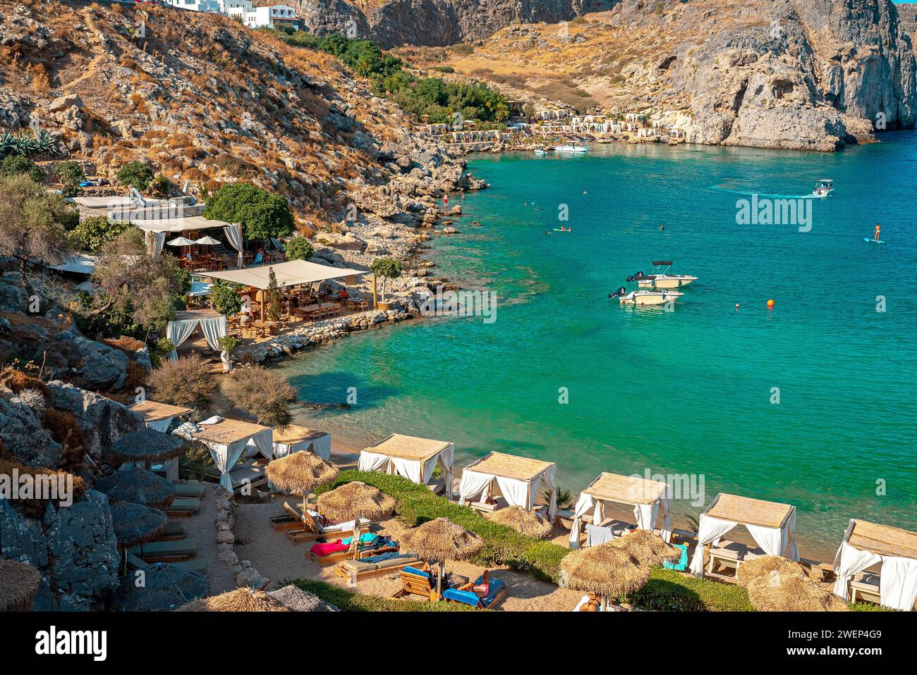 Spiaggia isolata di Agios Pavlos nella Baia di San Paolo a Rodi. Foto Stock