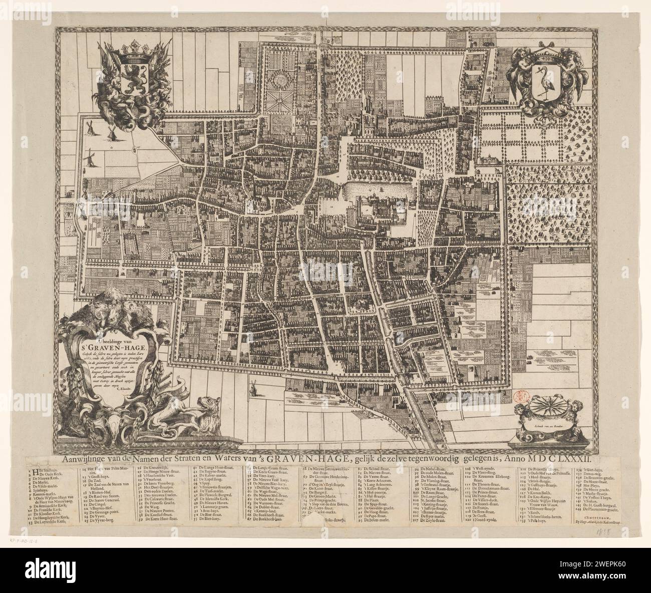 Mappa dell'Aia, 1682, Cornelis Elandts, 1682 - 1684 Stampa Mappa dell'Aia nel 1682, in breve prospettiva. In alto a sinistra del Wapen van Holland, in alto a destra il Wapen van l'Aia. In basso a sinistra il cartiglio del titolo. In basso a destra un recipiente: Scala di 100 aste. Sotto la mappa De leggenda 1-144 in edizione cartacea. cartiere/incisione/stampa su carta mappe delle città. stemma (simbolo dello stato, ecc.) (+ provincia; provinciale). stemma (simbolo dello stato, ecc.) (+ città; municipale) l'Aia Foto Stock