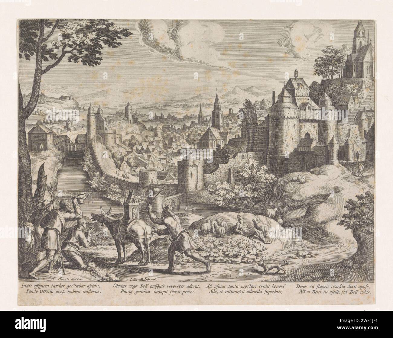 Paesaggio con l'emblema del culto degli idoli dell'ISIS, Johannes Sadeler (II), dopo Hans Bol, 1595 - 1600 stampa paesaggio collinare con una città e le mura della città. Sulla sinistra in primo piano, alcuni agricoltori adorano un'immagine della dea femminile Iside che viene trasportata su un asino. Accanto all'asino c'è un uomo che punisce l'animale con una frusta. L'asino pensa che il popolo, invece di Iside, lo adori. Questa è l'immaginazione di un emblema in cui la morale della storia mette in guardia contro l'arroganza e l'onore inmeritato. La stampa ha una didascalia latina con la didascalia dell'emblema non ti Foto Stock
