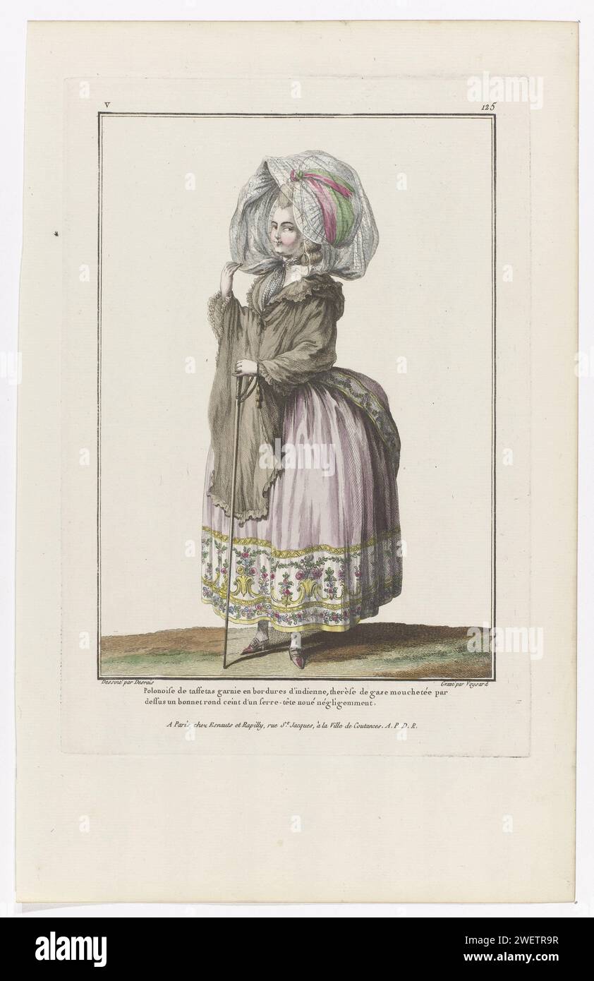 Gallerie des modes et costumes francais, 1779, V 125: Polonoise de Taffetas (...), 1779 donna vestita con una "Robe à la polonaise" di Tafzijde decorata con un bordo di "if" (cotone dipinto o stampato). Un piccolo mantello a spalla con cappuccio. Sulla testa un cappello rotondo con nastro, sopra il quale una "thérèse": Un cappuccio trasparente di Genop gaas, per proteggere l'acconciatura. Un bastoncino nella mano sinistra. Scarpe bicolore con tacco e fibbia. Stampa dalla serie V. 21st Cahier de Costumes French, 15th Suite d'Habillemens à la Mode e 1779, gallerie des Modes et Costumes French. carta per incisione Foto Stock