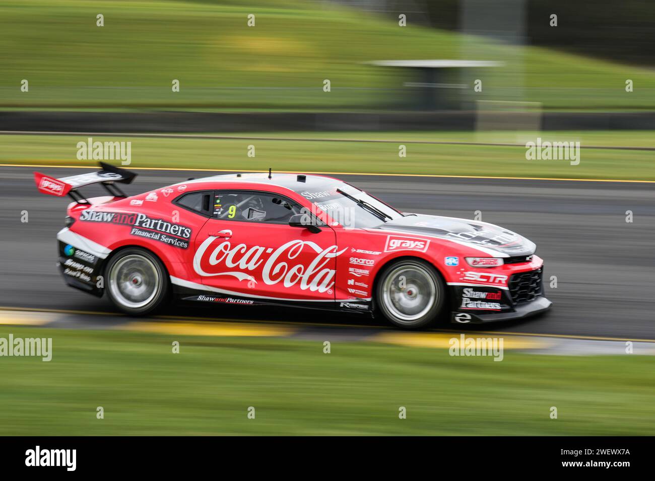 La Chevrolet Camaro ZL1 n. 9 della Coca-Cola Racing di Will Brown durante il Repco Supercars Championship Official test Day 2023 Foto Stock