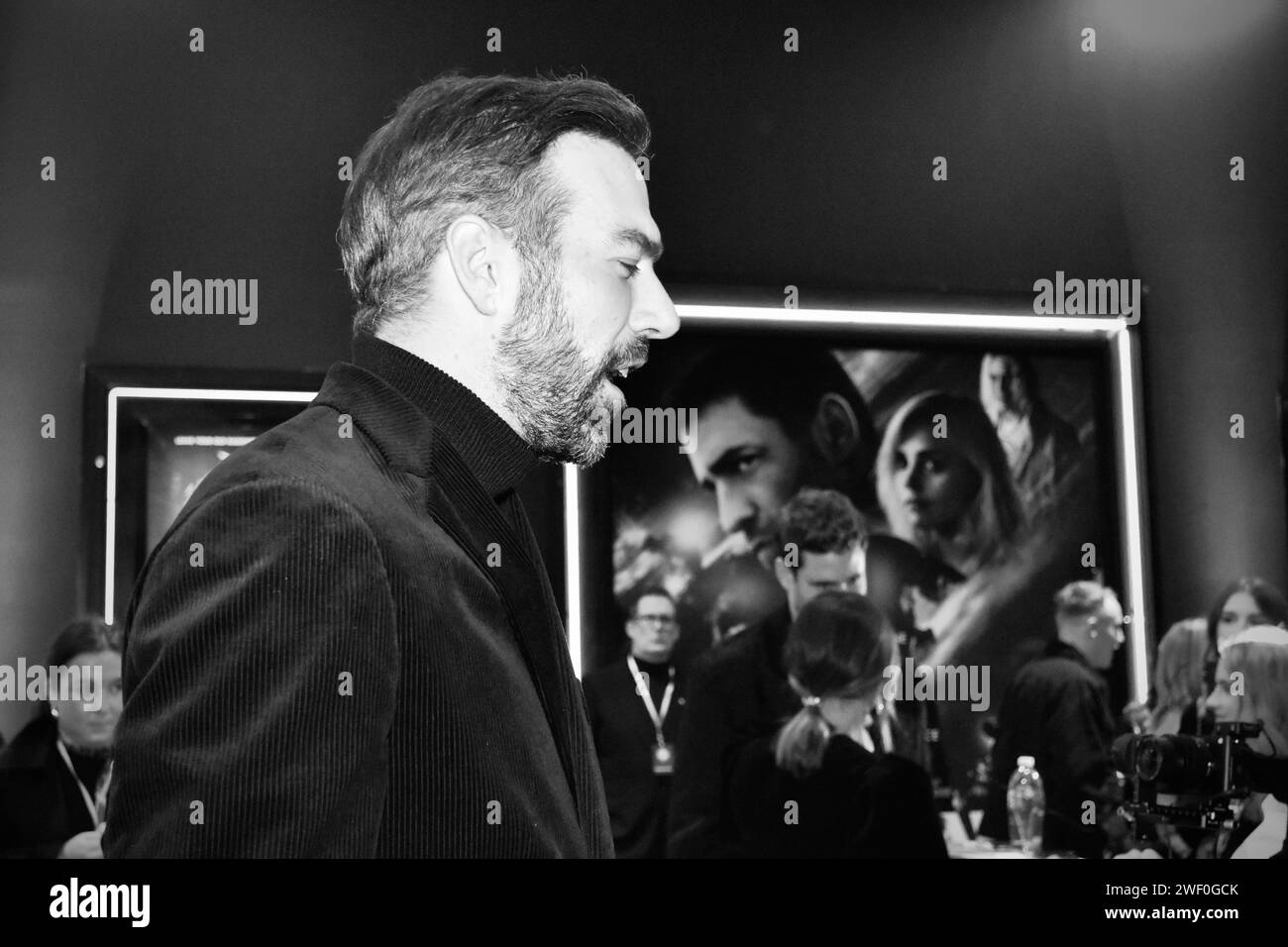 Jamie Childs, scrittore e direttore del thriller d'azione "Jackdaw" nella foto ha parlato con i media all'anteprima del film. Credito James Hind/Alamy. Foto Stock