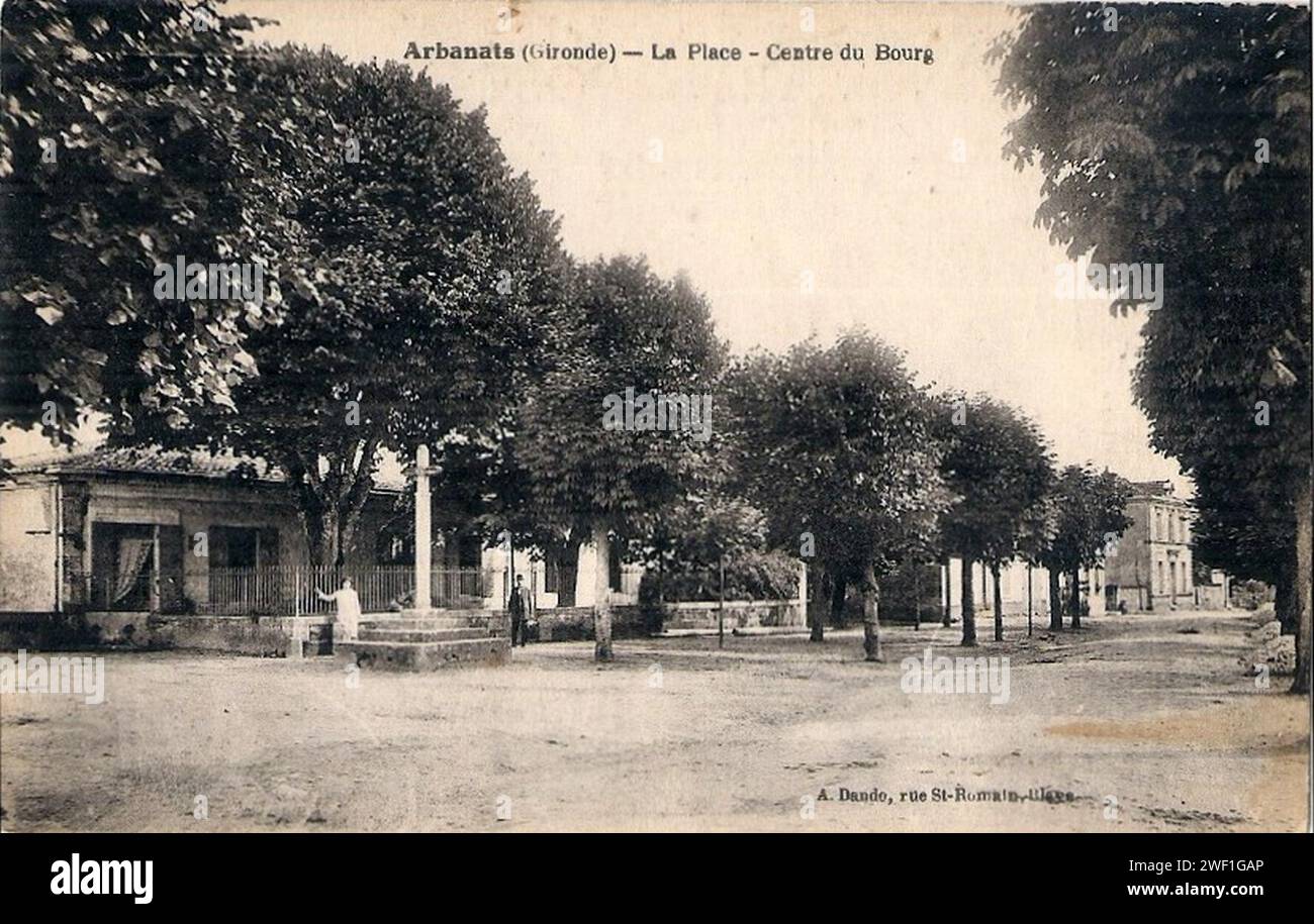 Arbanats - Place de la Mairie 1. Foto Stock