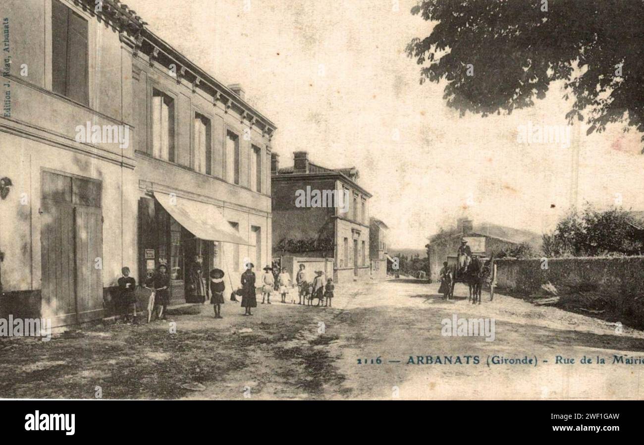 Arbanats - rue de la Mairie. Foto Stock