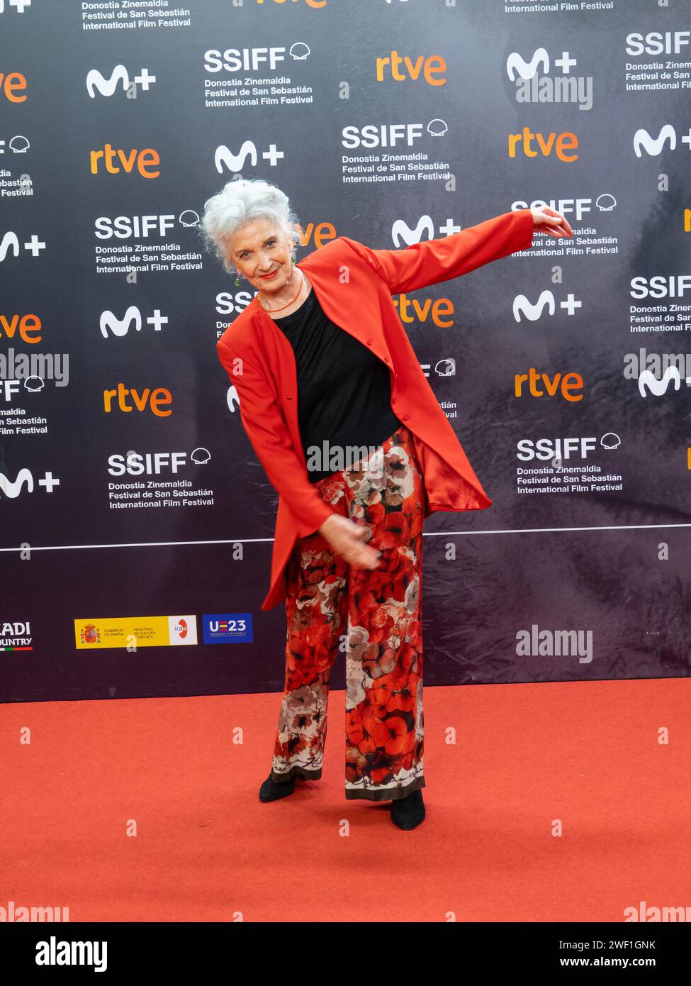 FESTIVAL DE CINE DE SAN SEBASTIAN / SPAGNA /ZINEMALDIA / MARISA PAREDES - ALFOMBRA ROJA - FESTIVAL INTERNAZIONALE DEL CINEMA Foto Stock