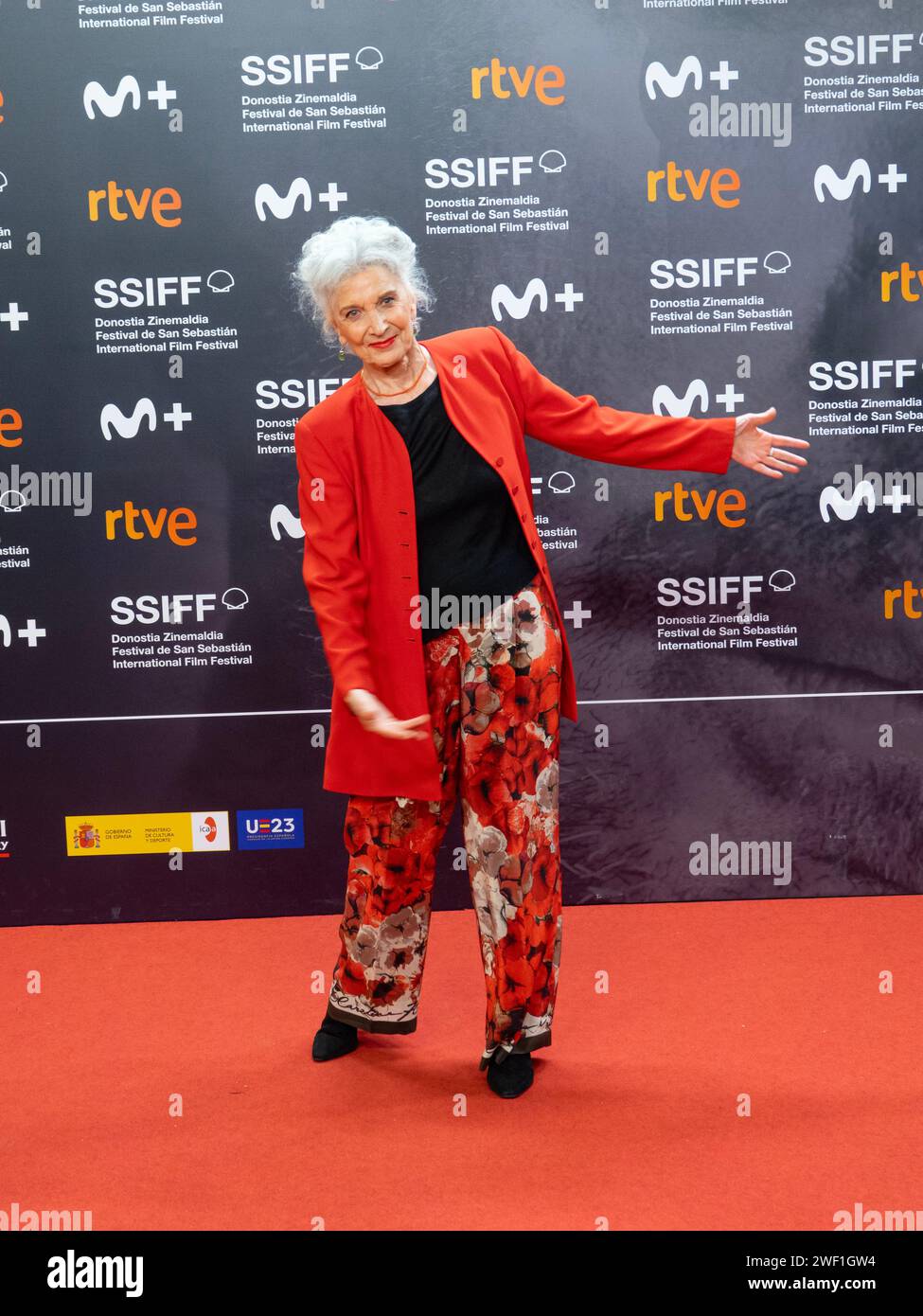 FESTIVAL DE CINE DE SAN SEBASTIAN / SPAGNA /ZINEMALDIA / MARISA PAREDES - ALFOMBRA ROJA - FESTIVAL INTERNAZIONALE DEL CINEMA Foto Stock