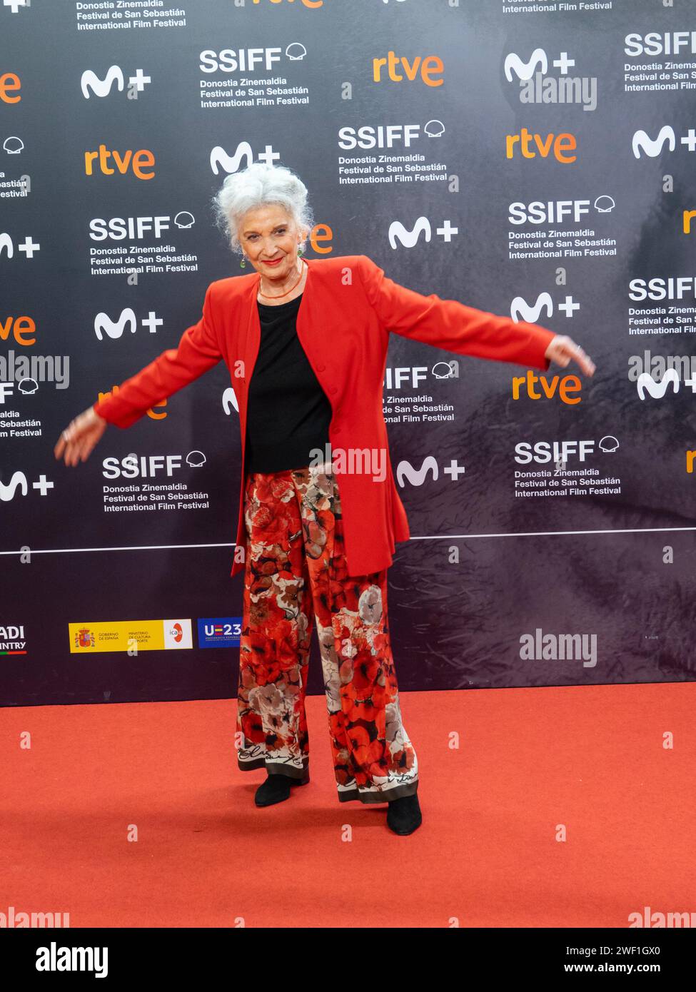 FESTIVAL DE CINE DE SAN SEBASTIAN / SPAGNA /ZINEMALDIA / MARISA PAREDES - ALFOMBRA ROJA - FESTIVAL INTERNAZIONALE DEL CINEMA Foto Stock