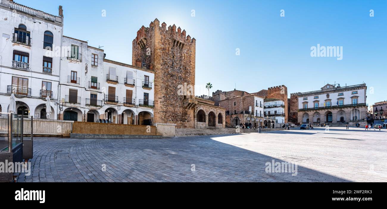 Plaza Mayor della città monumentale di Caceres, patrimonio dell'umanità, Spagna Foto Stock