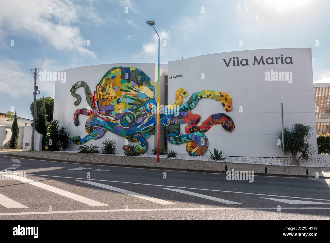 Colourful Octopus Sign Vila Maria Hotel Albufeira Portogallo, 27 gennaio 2024 Foto Stock