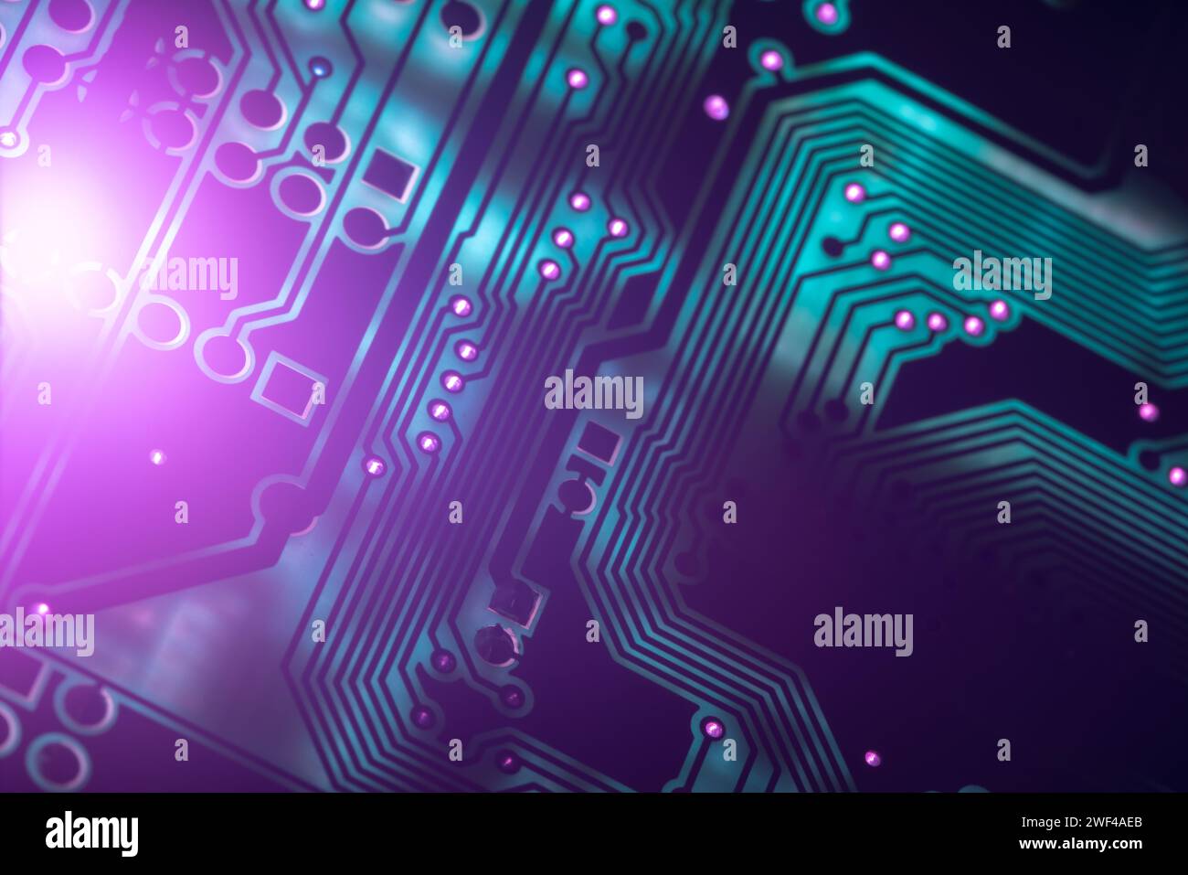 Primo piano della scheda elettronica, sfondo con scheda a circuito stampato Foto Stock