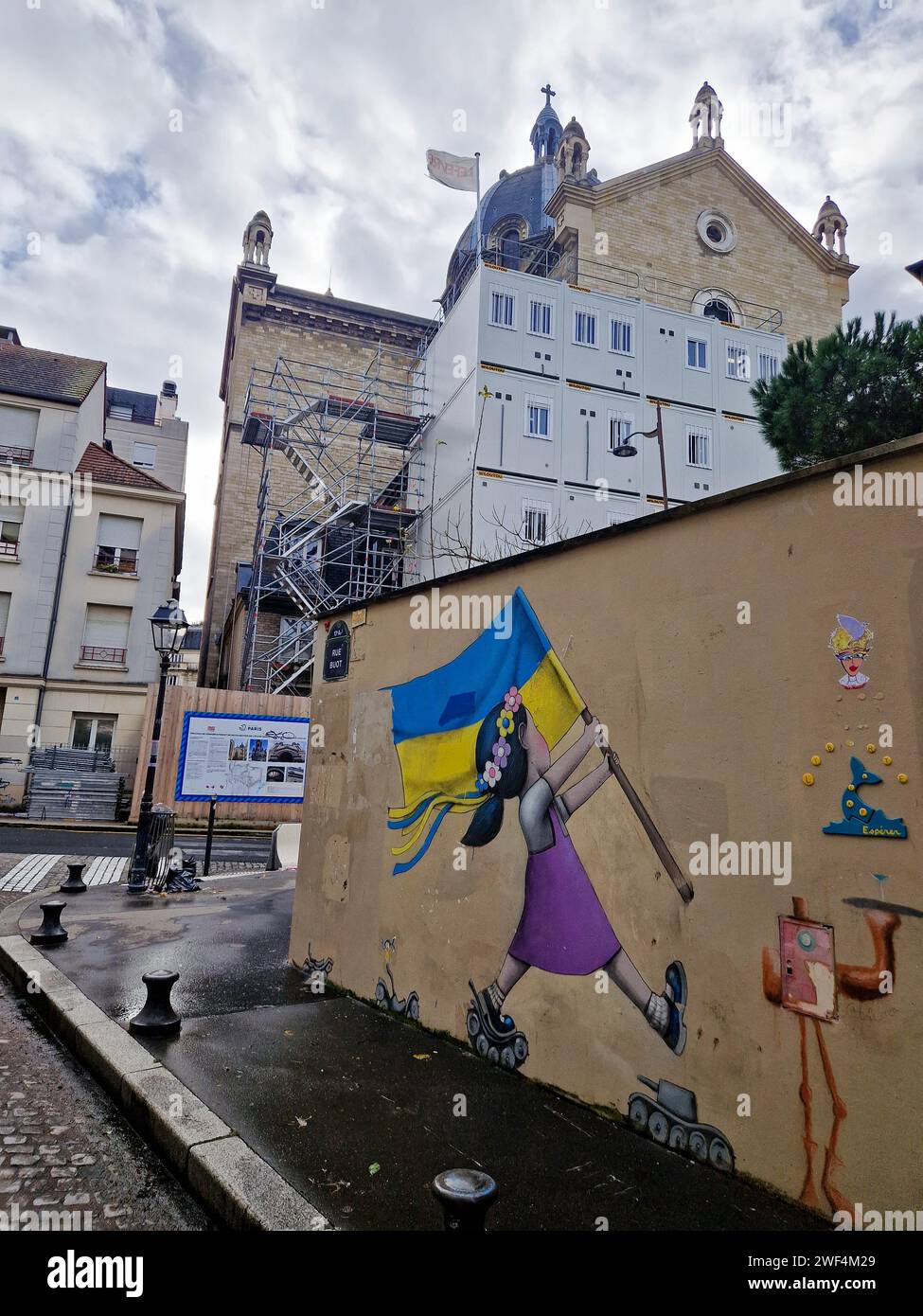 Paint a sostegno di Ucraina, la Butte-aux-Cailles, Parigi, Ile-de-France, Grand-Paris, Francia Foto Stock