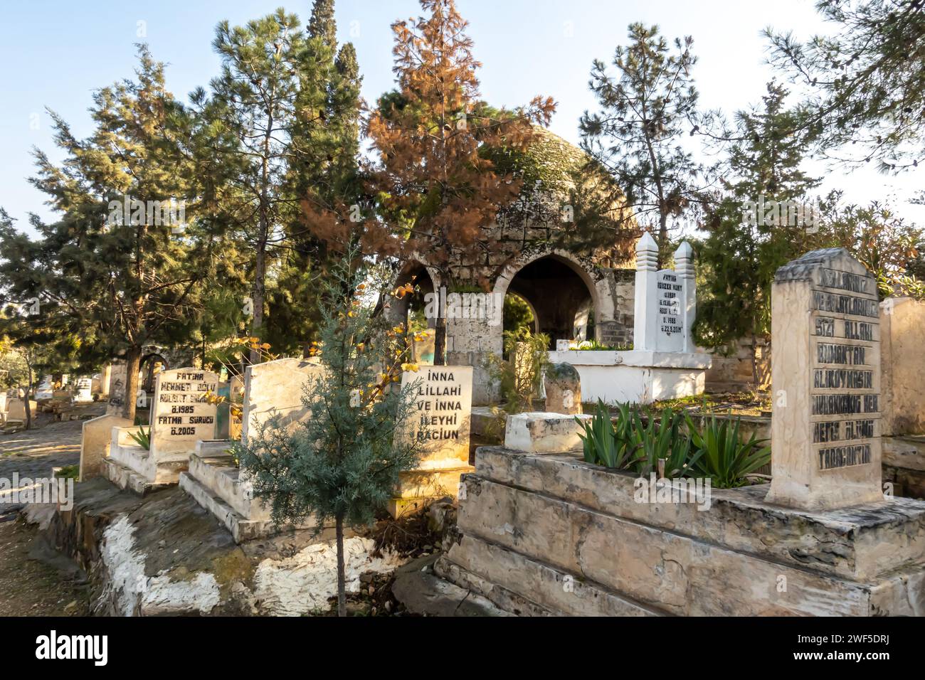 Cimitero storico di Sanliurfa, Turchia sud-orientale, Urfa, cimitero cittadino sud-orientale Foto Stock