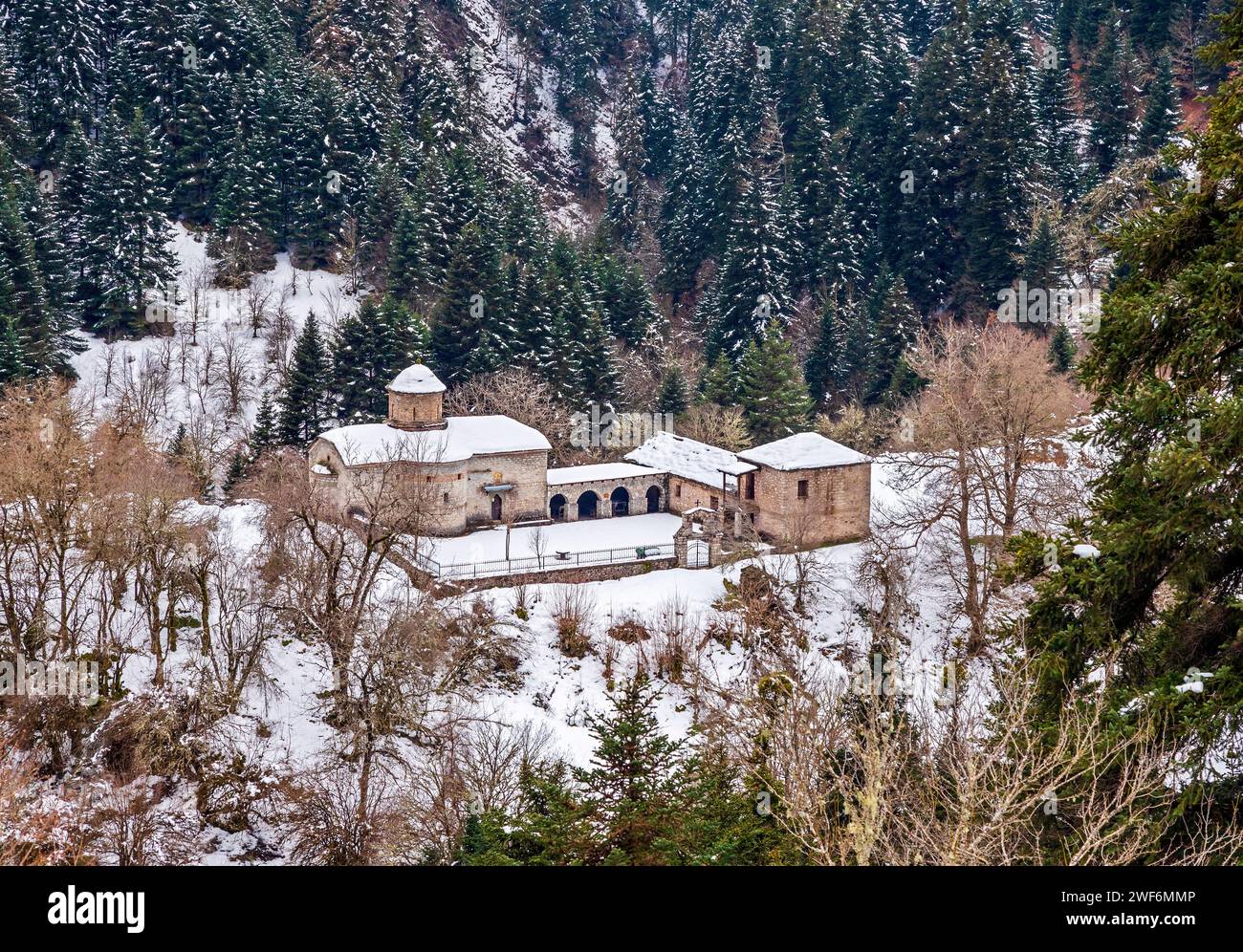 Il Monastero di Panagia Galaktotrofoussa, vicino al villaggio di Anthoussa (vecchio nome 'Lepenitsa'), Aspropotamos regione, Trikala, Tessaglia, Grecia. Foto Stock